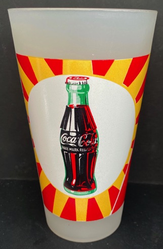 58264-2 coca cola plastic drinkbeker.jpeg